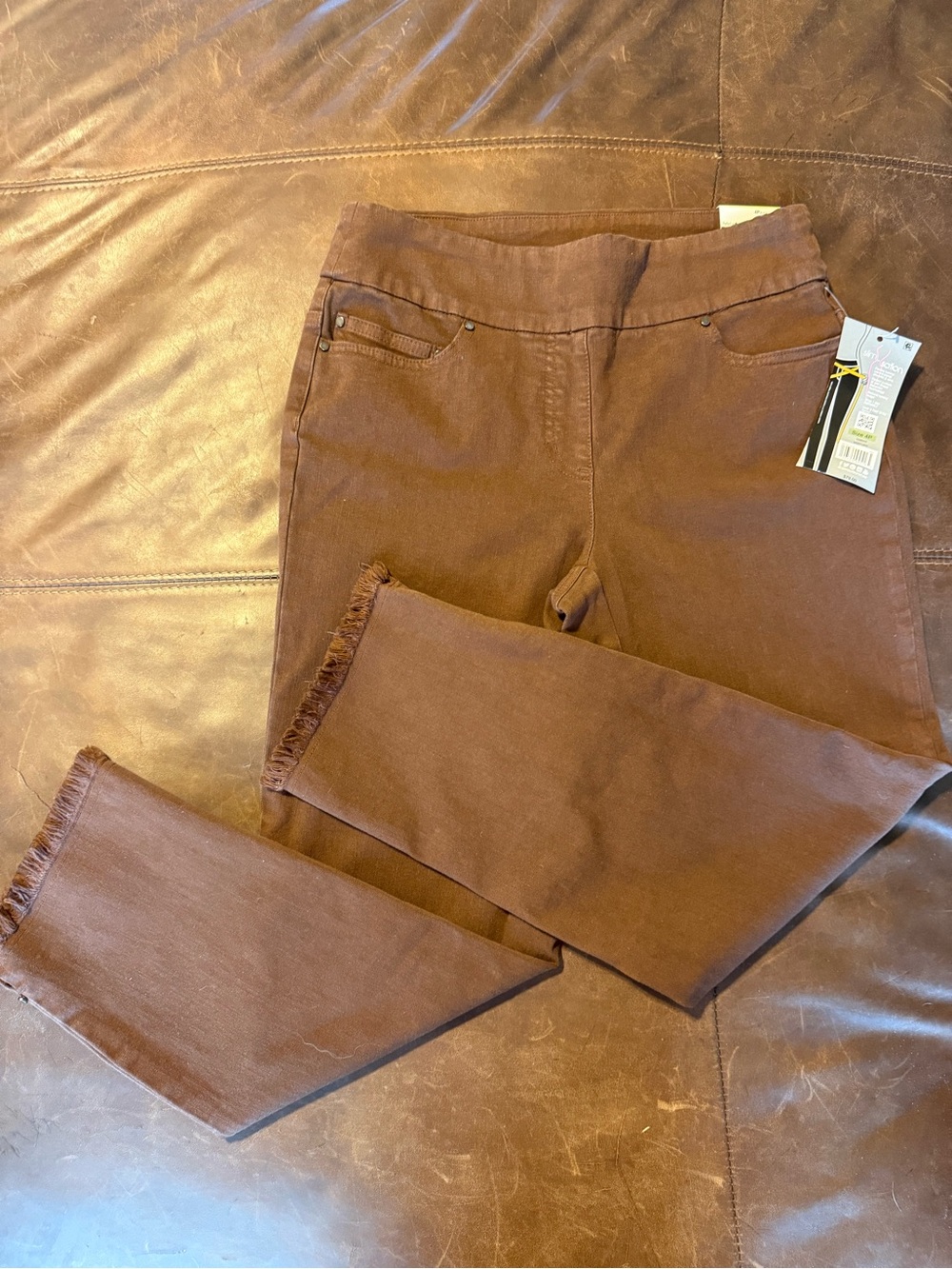NWT tummy control Slim Stretch Women's Jeans in Chocolate Brown